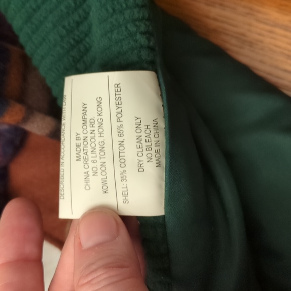 Beautiful Christmas Quilt - Picture 9 of 11